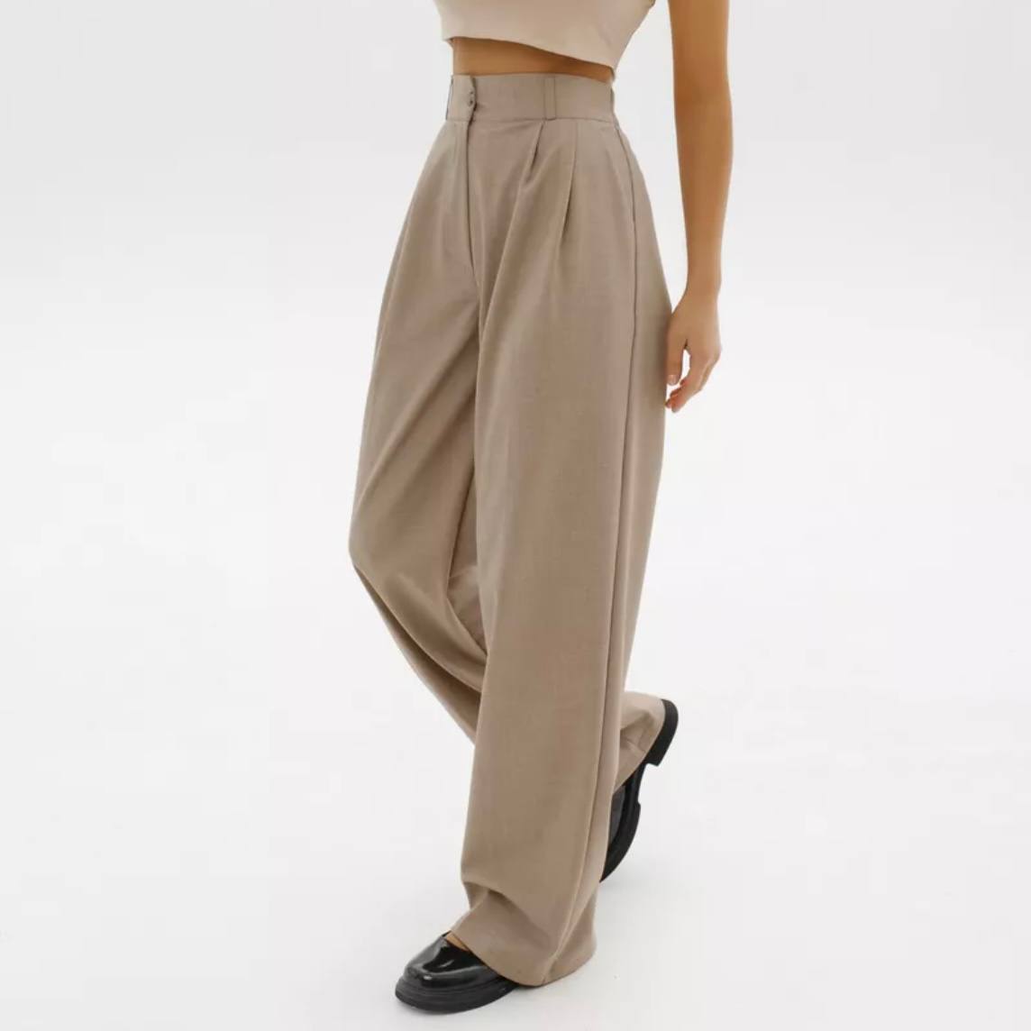 Wide-Leg Trousers “Elegant Flow”